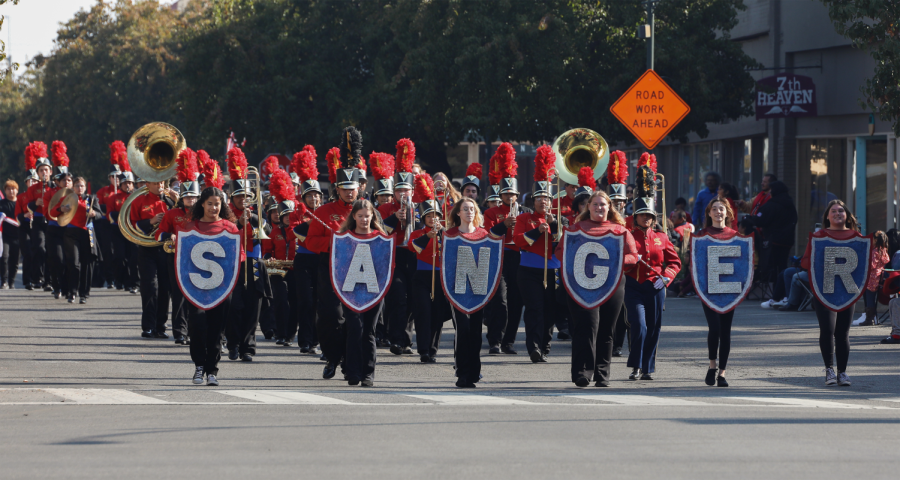 Band+and+Color+Guard+march+at+the+Veteran%E2%80%99s+Day+Parade+on+Nov.+5.