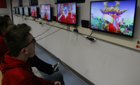 ESport gamer Jordan Fowler competes in Mario Kart at a ESport competition on Feb. 15 in the computer lab. (